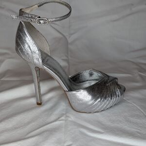 Adrianna Papell Silver Heels